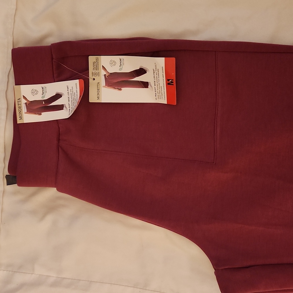 Mondetta Raspberry Lounge Pants - Picture 7 of 7